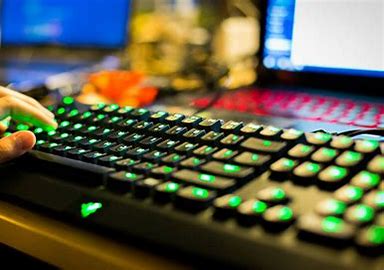 الجانب المظلم للأجهزة والألعاب الإلكترونية على الأطفال